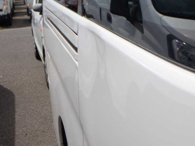 NISSAN CARAVAN VAN 2018