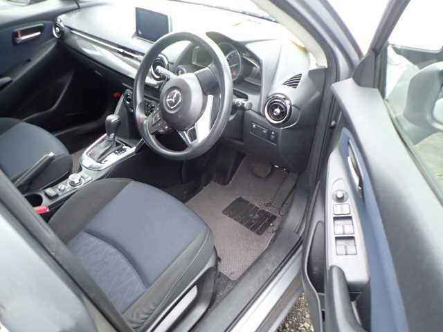 MAZDA DEMIO 2015