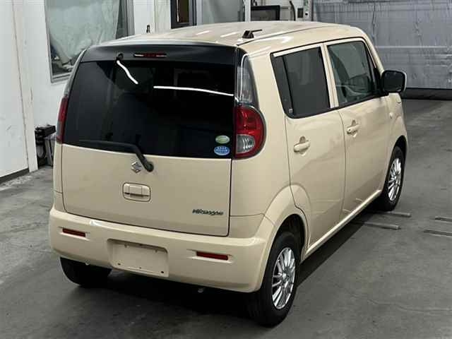 SUZUKI MRWAGON 2011