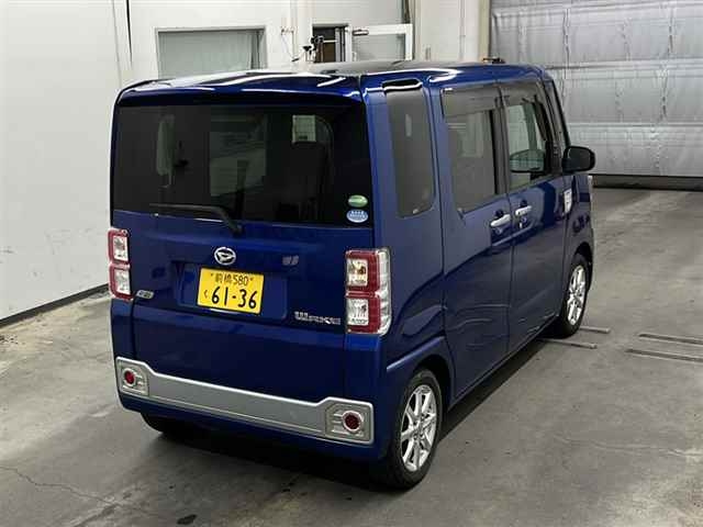 DAIHATSU WAKE 2015
