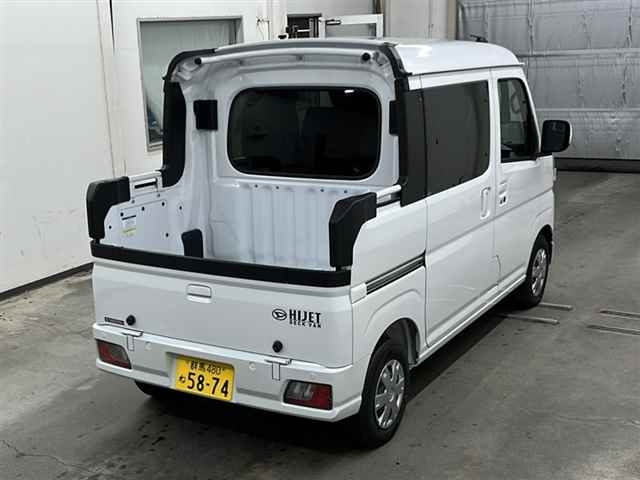 DAIHATSU HIJET VAN 2022