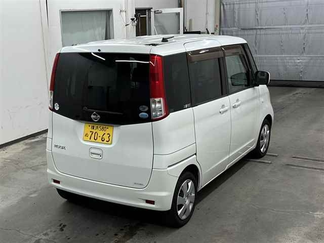 NISSAN ROOX 2012