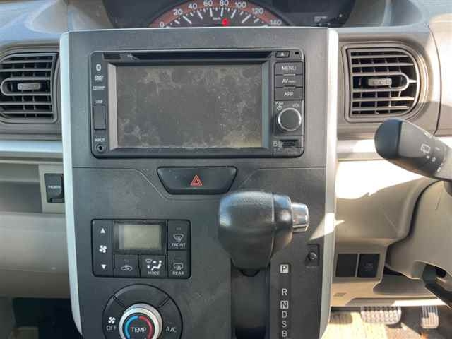 DAIHATSU TANTO 2015