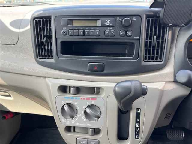 DAIHATSU MIRA E S 2012