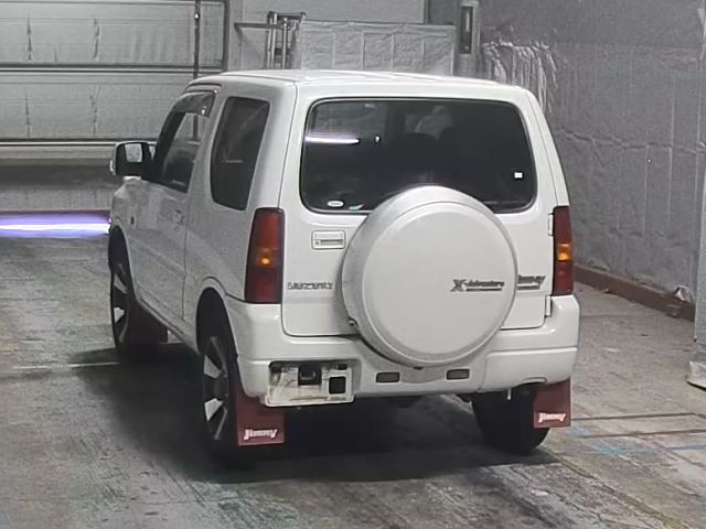 SUZUKI JIMNY 2011