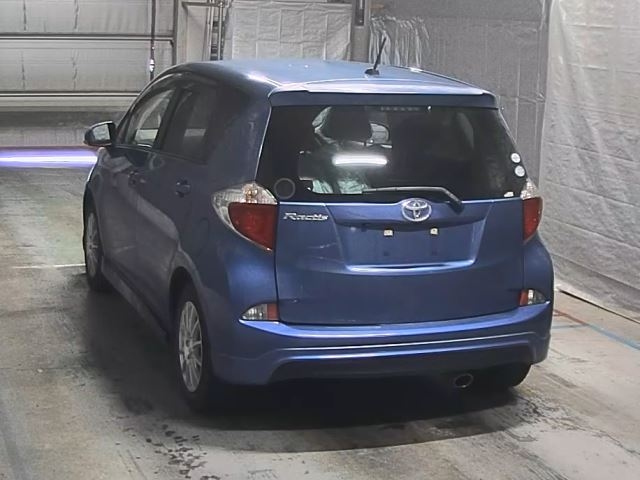 TOYOTA RACTIS 2012