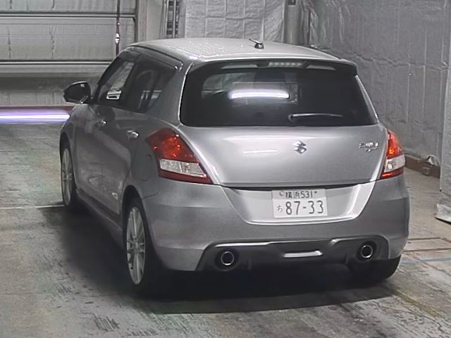 SUZUKI SWIFT 2015