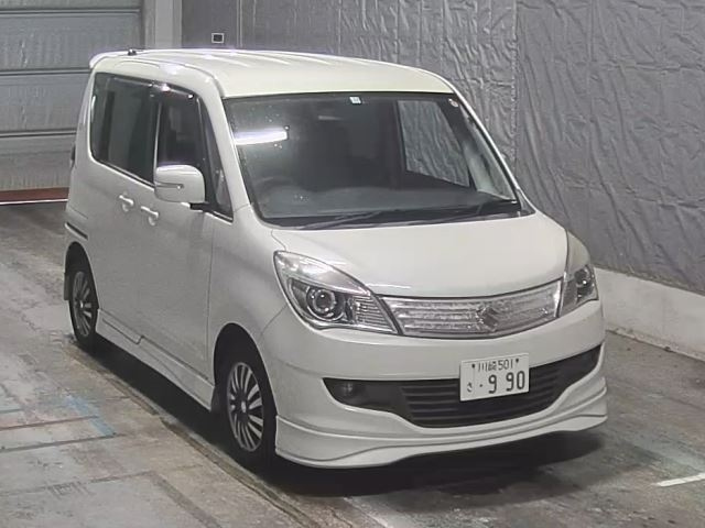 SUZUKI SOLIO 2011