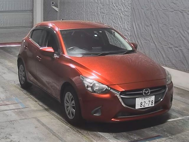 MAZDA DEMIO 2016