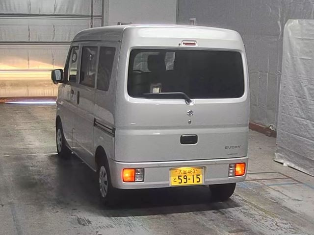 SUZUKI EVERY 2023