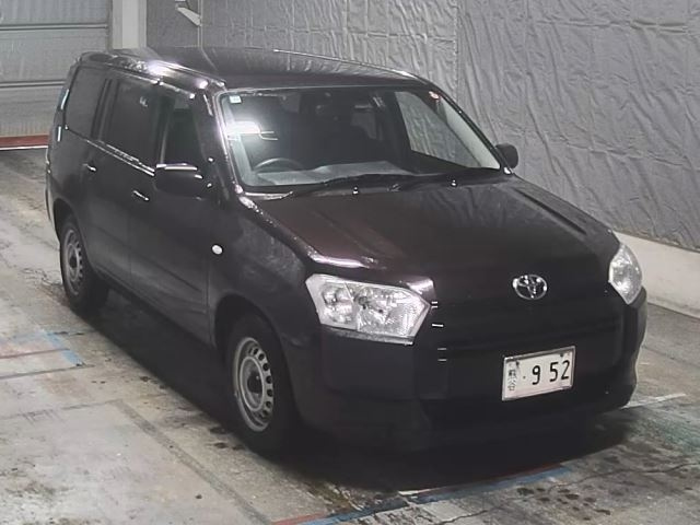 TOYOTA PROBOX 2019