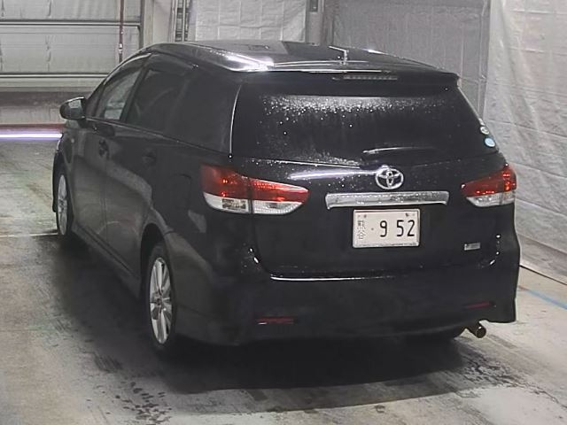 TOYOTA WISH 2009