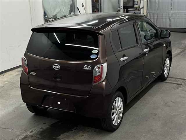 DAIHATSU MIRA E S 2011