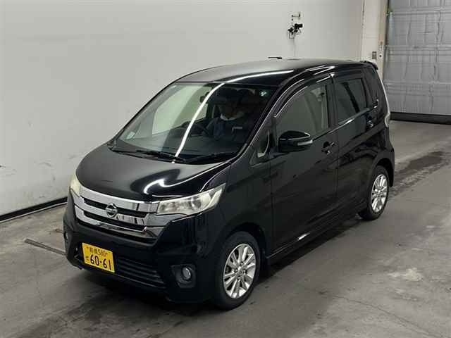 NISSAN DAYZ 2013