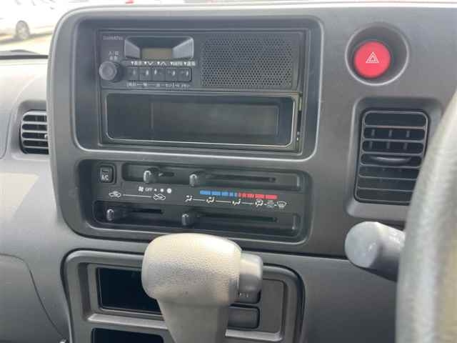 DAIHATSU HIJET VAN 2010