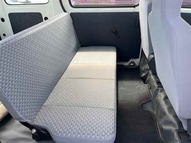 DAIHATSU HIJET VAN 2010
