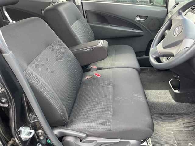 DAIHATSU MOVE 2013