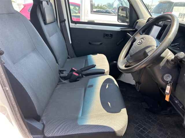 DAIHATSU HIJET VAN 2020