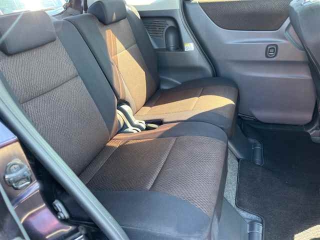 NISSAN ROOX 2010