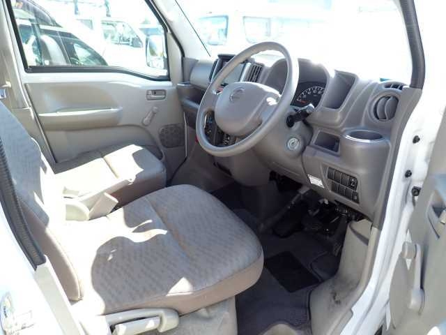 NISSAN CLIPPER VAN 2017