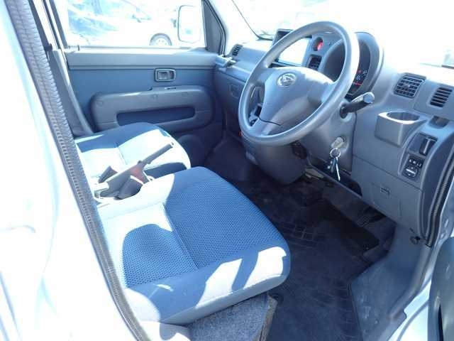 DAIHATSU HIJET VAN 2017