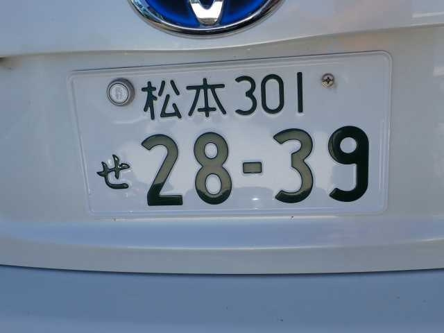 TOYOTA PRIUS 2012