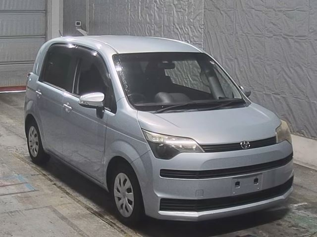 TOYOTA SPADE 2012