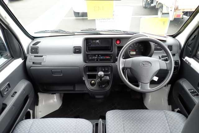 DAIHATSU HIJET VAN 2016