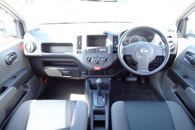 NISSAN AD 2022
