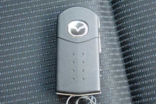 MAZDA AXELA 2010