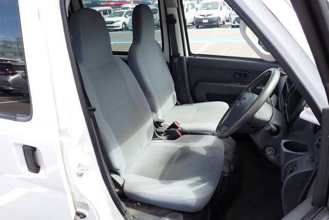 DAIHATSU HIJET VAN 2017