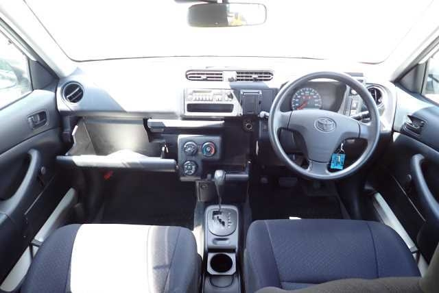 TOYOTA PROBOX 2018