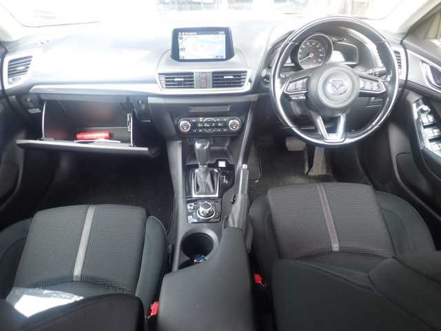 MAZDA AXELA 2017