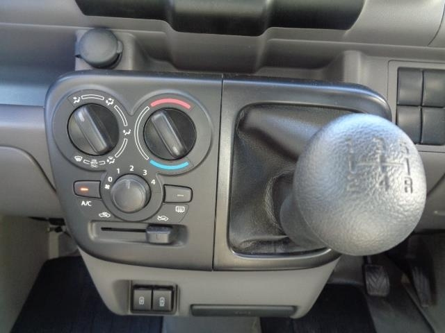 NISSAN CLIPPER VAN 2023