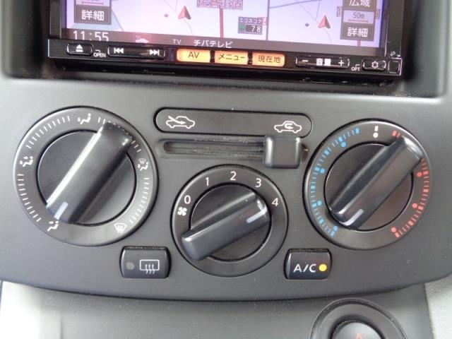 NISSAN NV200 2019