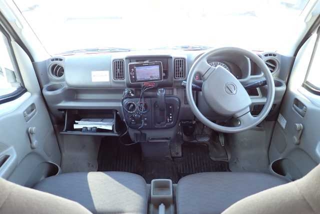 NISSAN CLIPPER VAN 2017