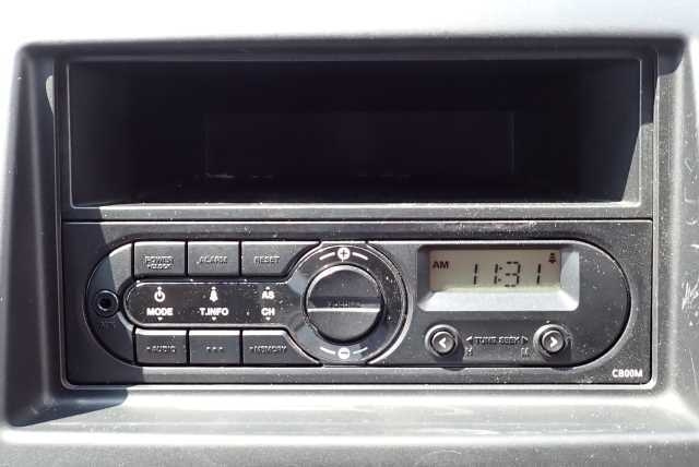 NISSAN NV200 2019