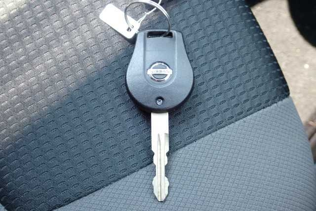 NISSAN NV200 2019