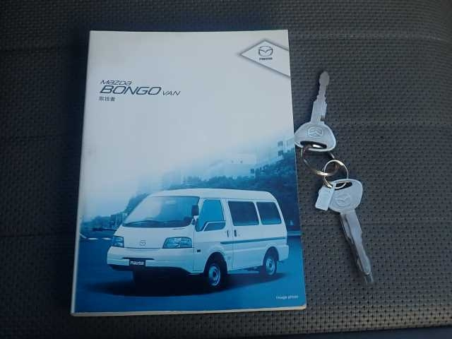 MAZDA BONGO VAN 2014
