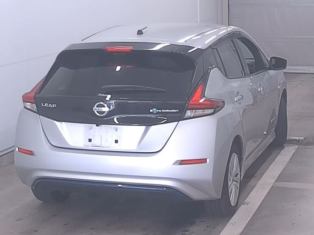 NISSAN LEAF 2017