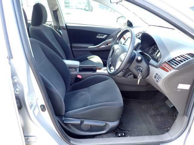 TOYOTA PREMIO 2016