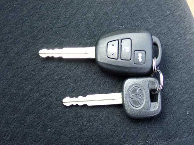 TOYOTA PREMIO 2016