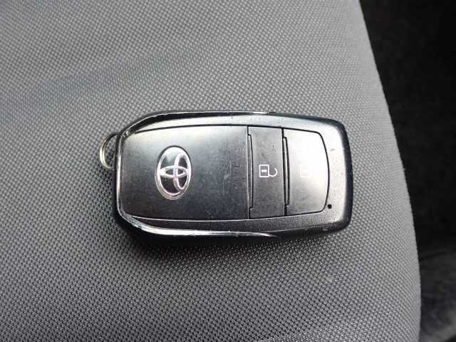 TOYOTA YARIS 2021