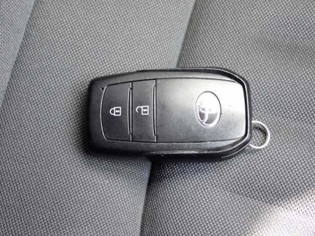TOYOTA YARIS 2021