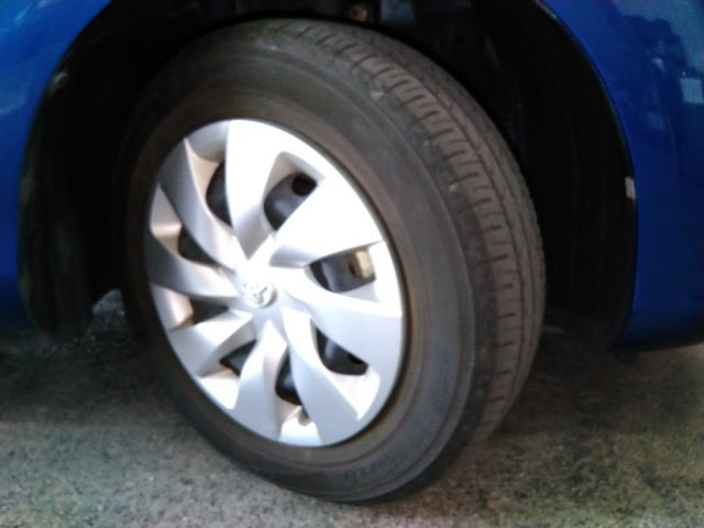 TOYOTA VITZ 2017