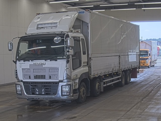 ISUZU GIGA 2014