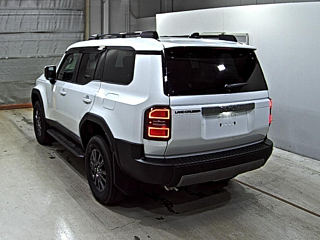 Заказать TOYOTA LAND CRUISER 250