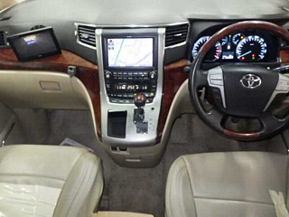 TOYOTA ALPHARD 2009