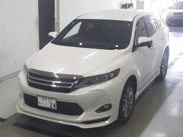 TOYOTA HARRIER 2017