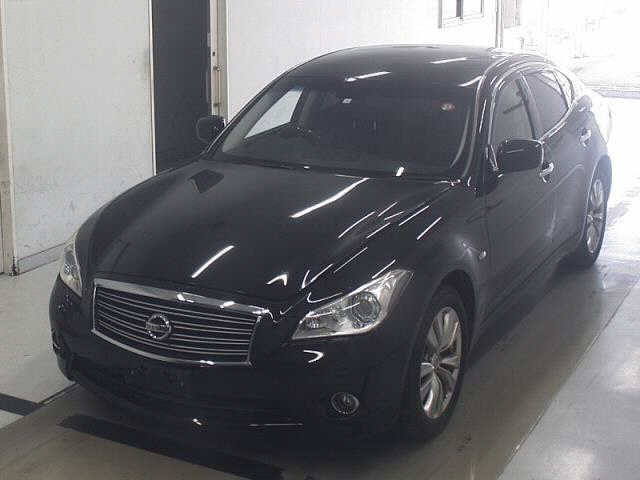NISSAN FUGA 2014